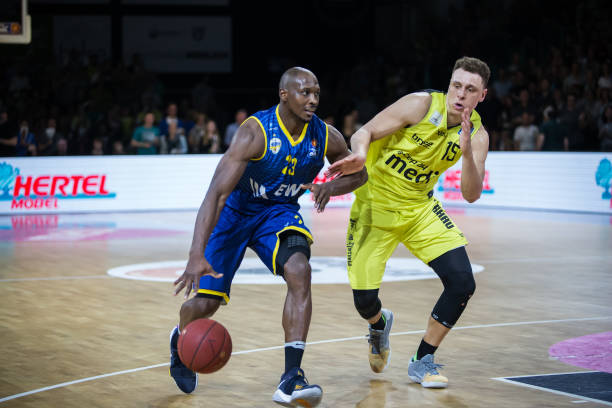 主场气场叠 主场气场叠